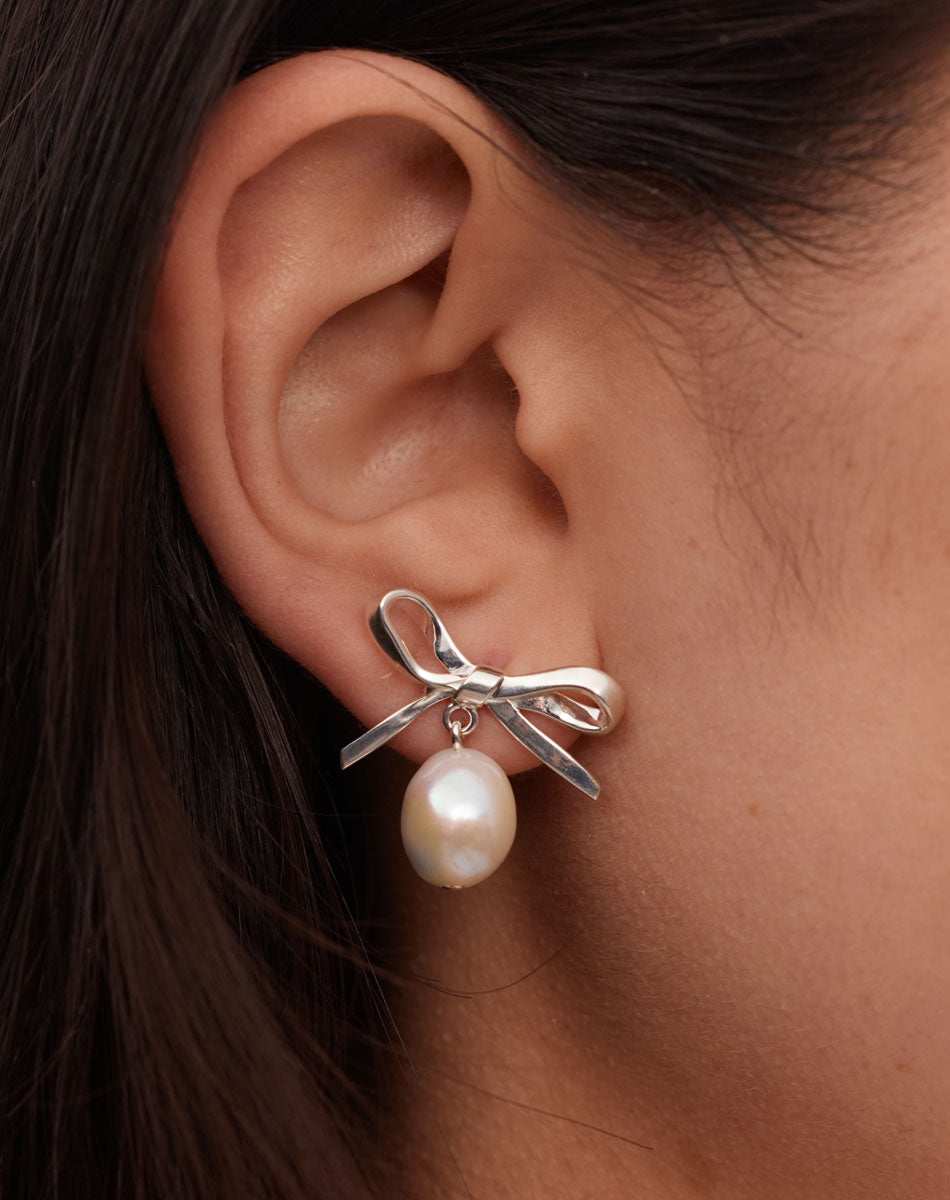 Bow Pearl Studs | 23k Gold Plated